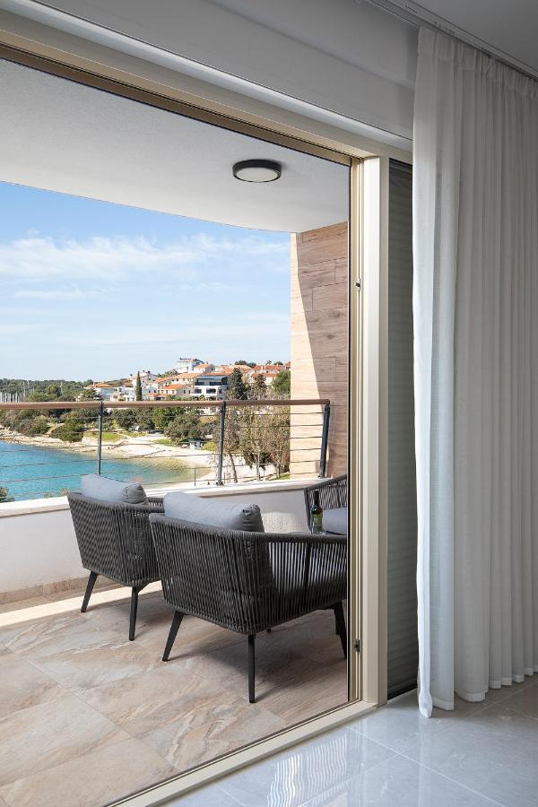 Apartman Damjan Pjescana Uvala Exterior foto
