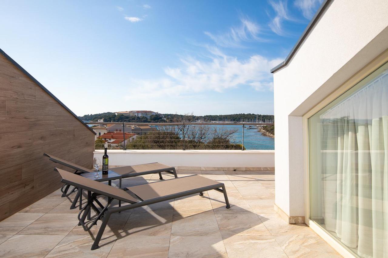Apartman Damjan Pjescana Uvala Exterior foto