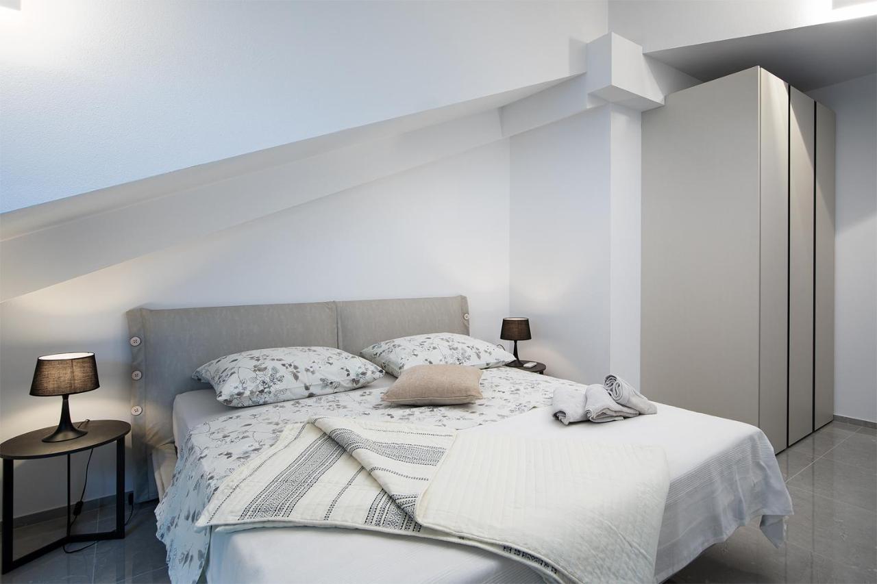 Apartman Damjan Pjescana Uvala Exterior foto
