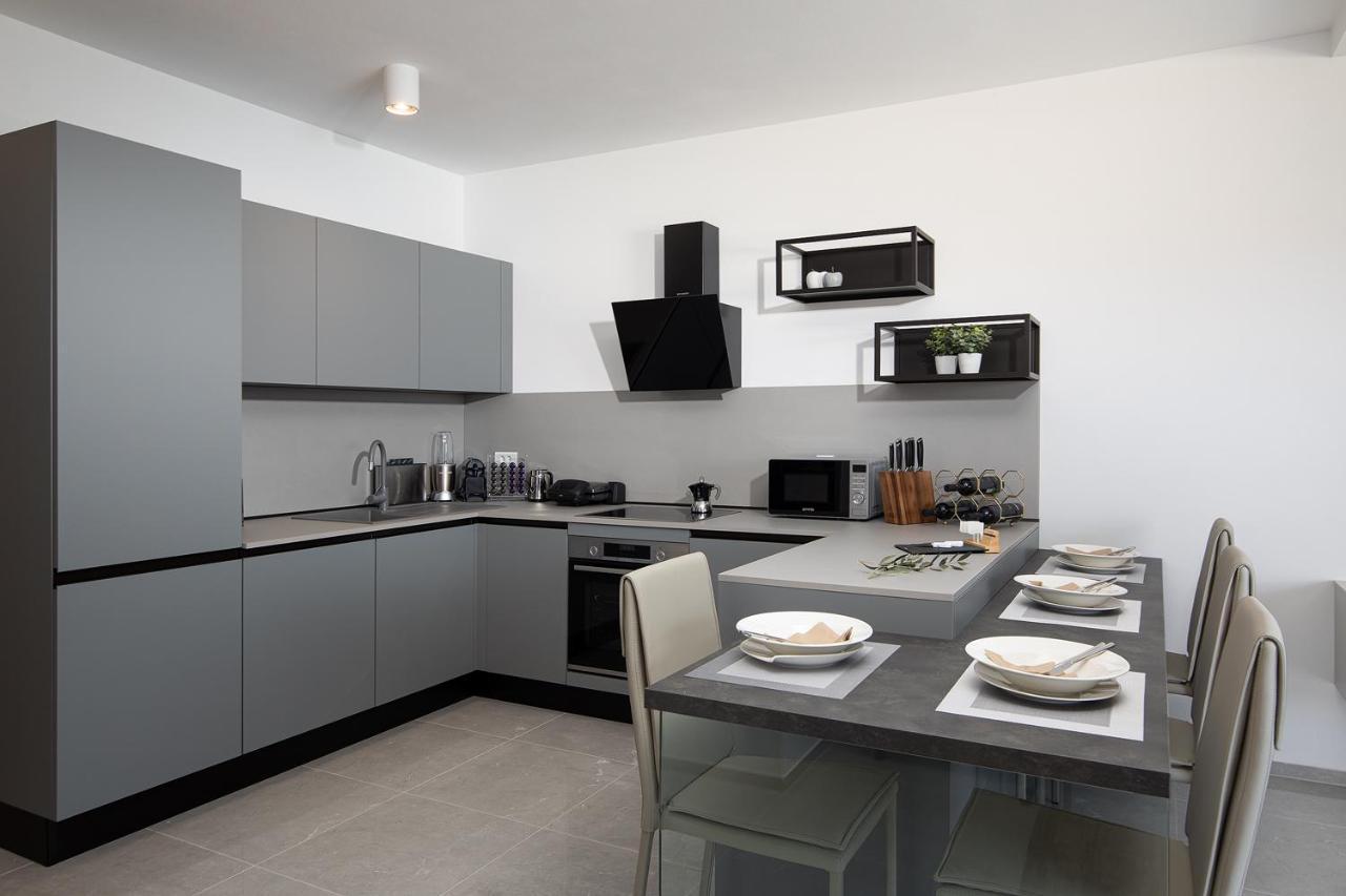 Apartman Damjan Pjescana Uvala Exterior foto