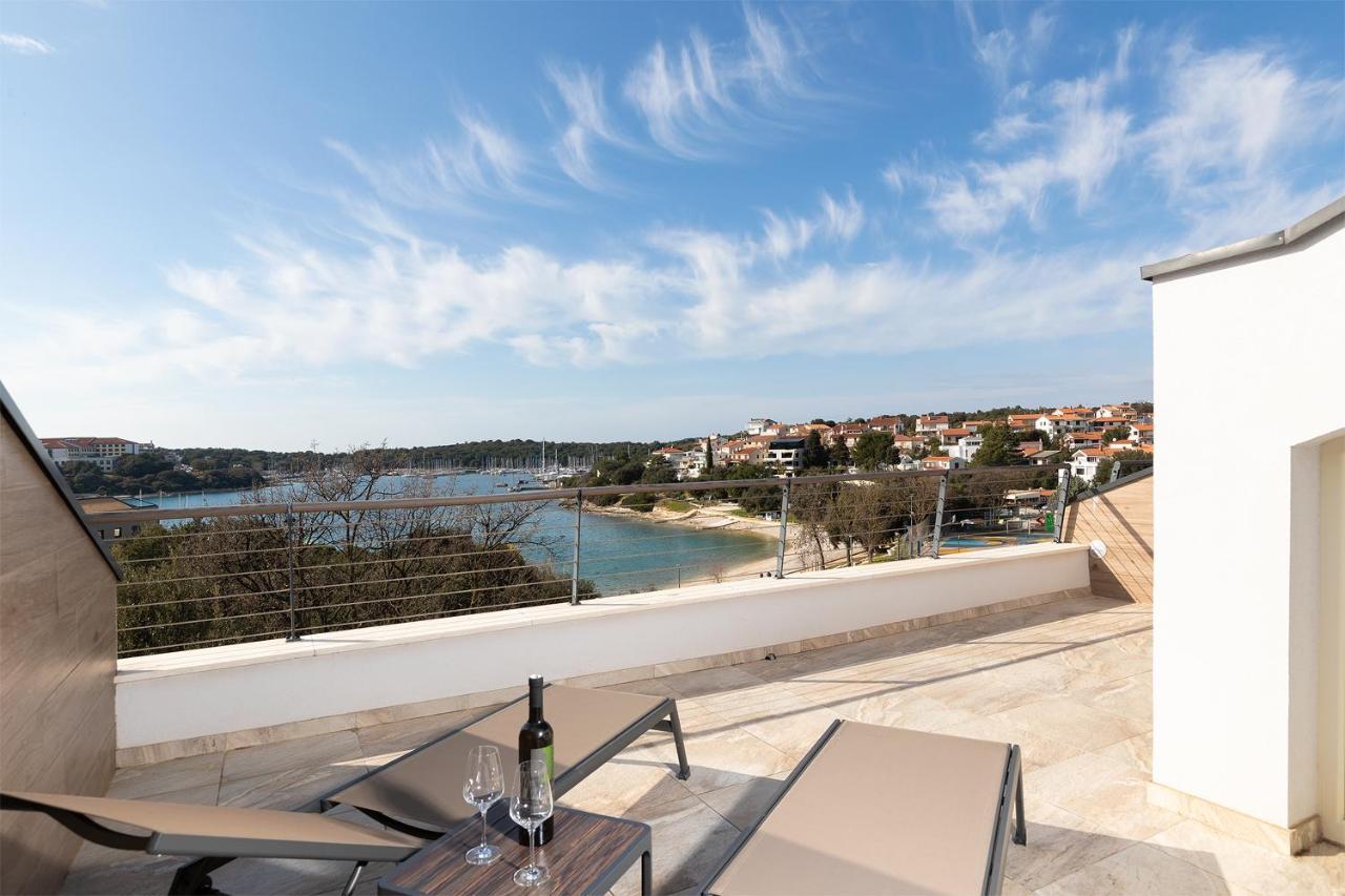 Apartman Damjan Pjescana Uvala Exterior foto